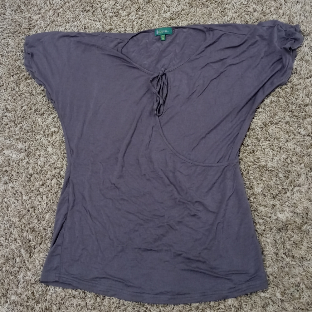 Belly Moms maternity shirt